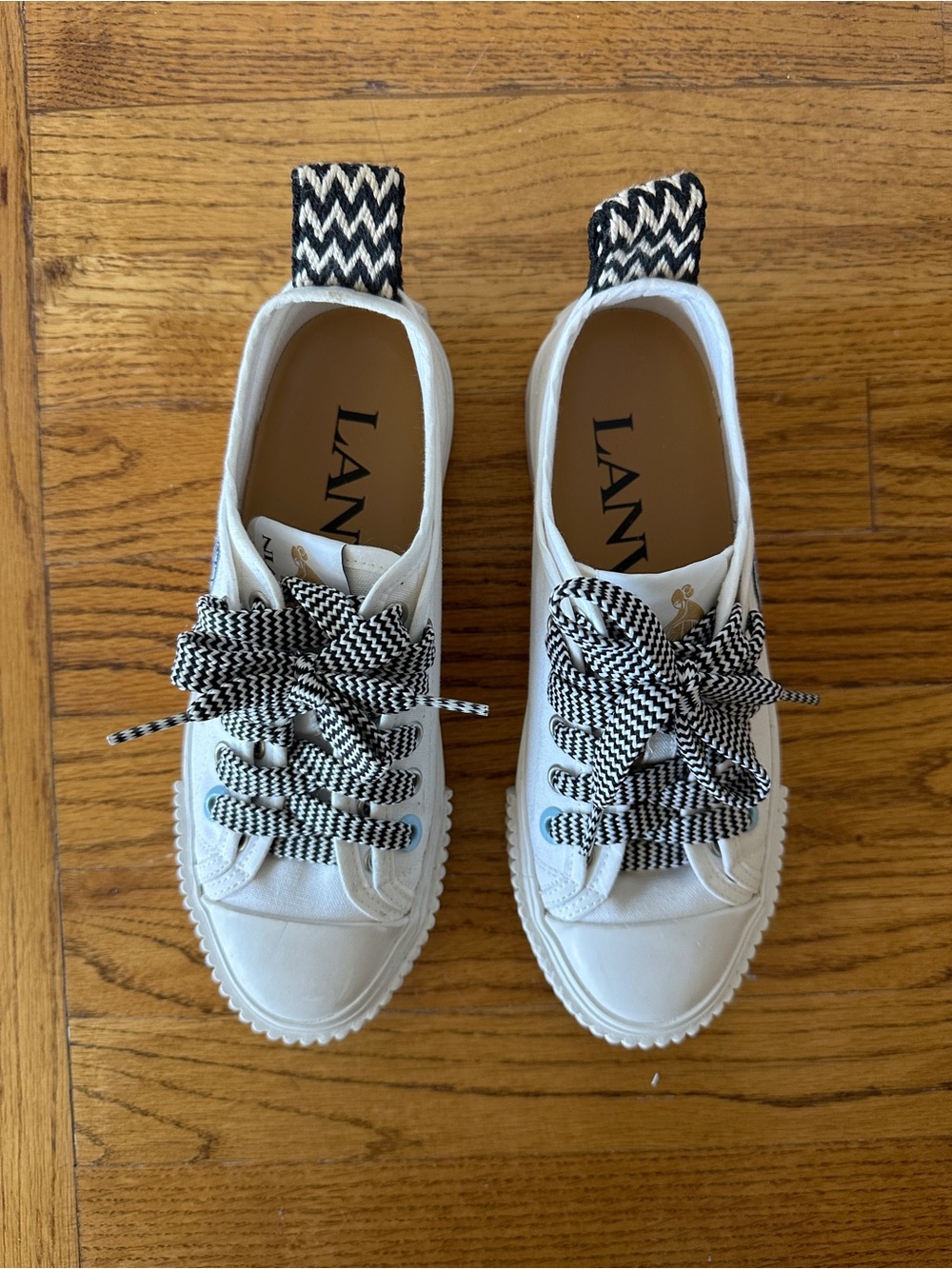Lanvin White Canvas Low-Top Sneakers with Black & White Ribbon Laces size EU 36 - Picture 4 of 7